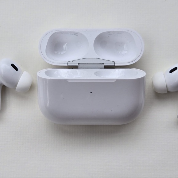 Apple AirPods Pro 2 with MagSafe Charging Case (USB-C)